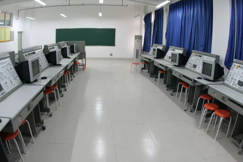 畫(huà)得了機(jī)械圖紙，玩得轉(zhuǎn)機(jī)器人 大機(jī)械工程管理服務(wù)的卓越風(fēng)采